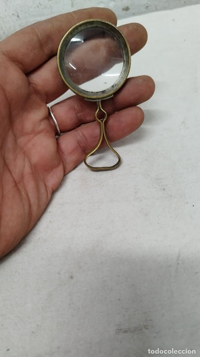 Antig&uuml;edades: Antigua lupa de bronce - Foto 1