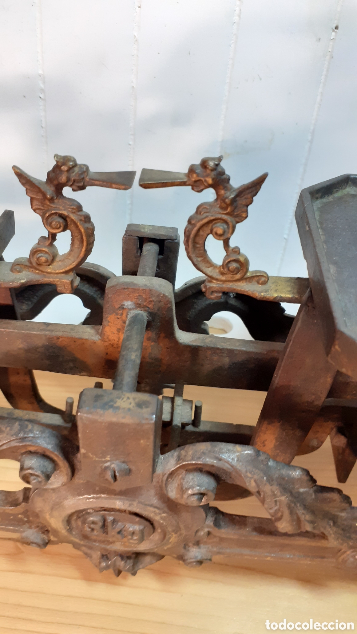 Antig&uuml;edades: Balanza muy antigua ... - Foto 3