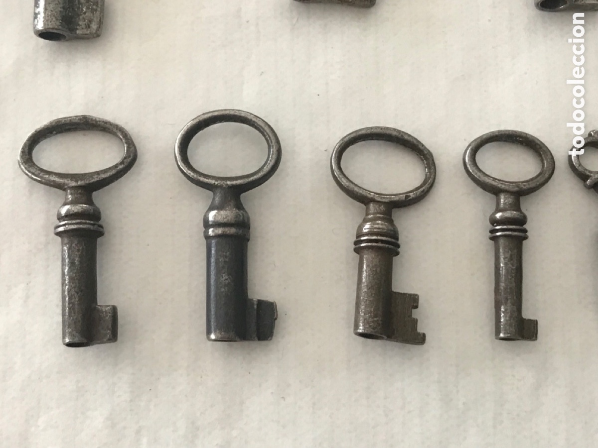 Antig&uuml;edades: Llaves peque&ntilde;as 16 unidades - Foto 10