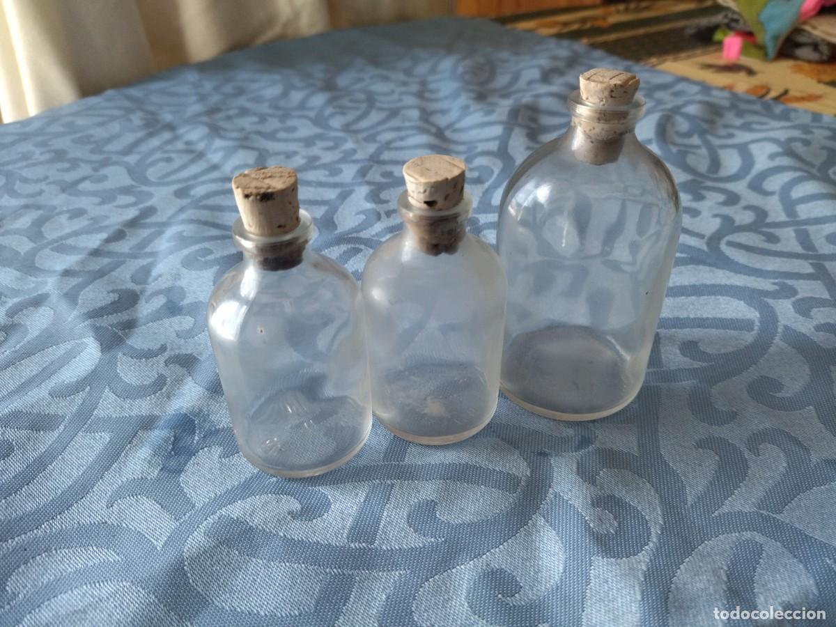 Antig&uuml;edades: Lote de 3 botellas de cristal de botica . - Foto 4