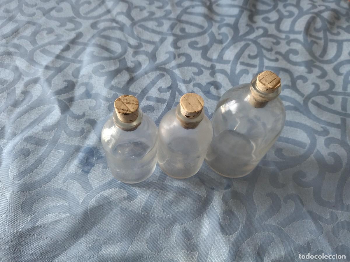 Antig&uuml;edades: Lote de 3 botellas de cristal de botica . - Foto 5