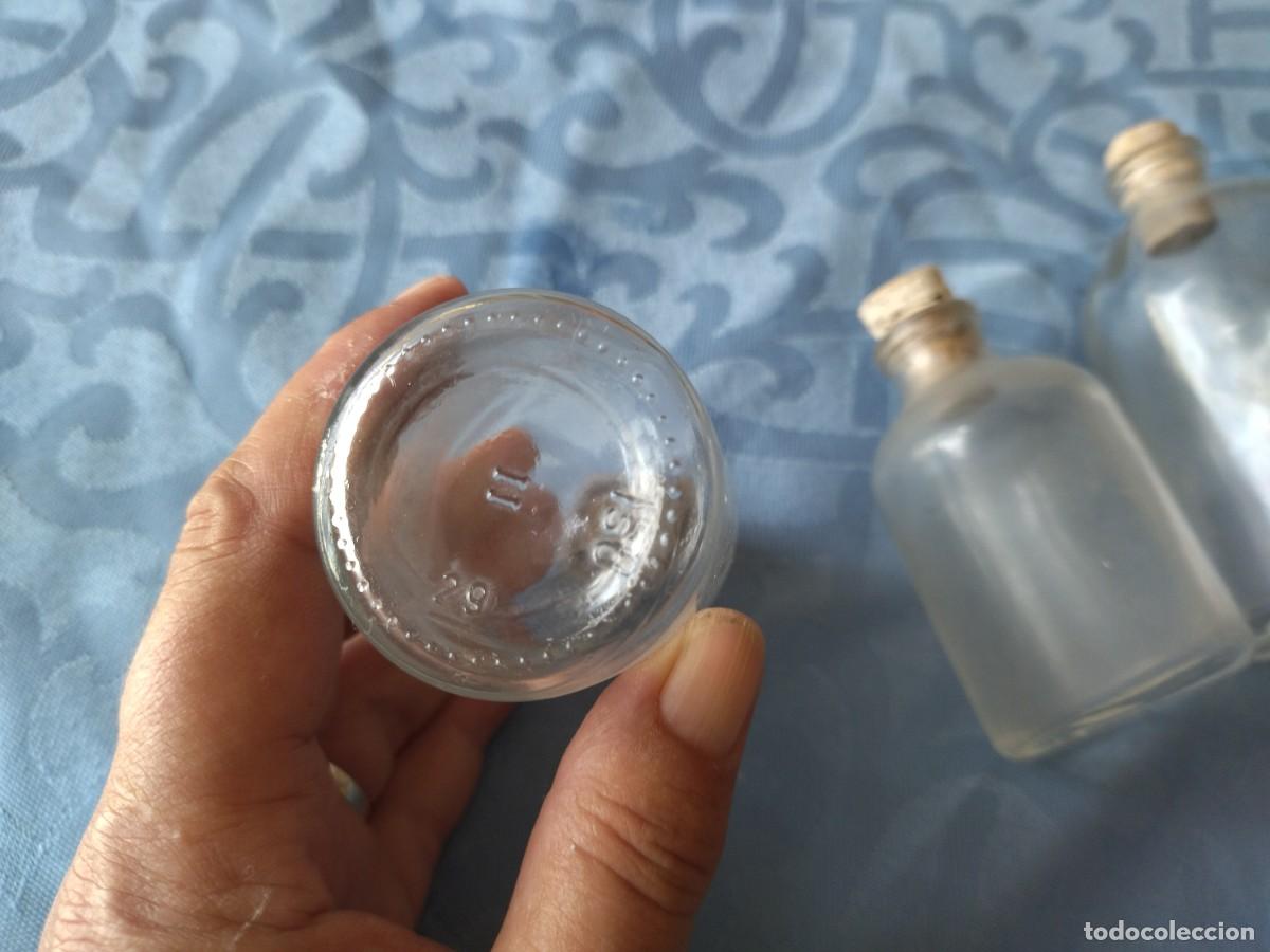 Antig&uuml;edades: Lote de 3 botellas de cristal de botica . - Foto 8