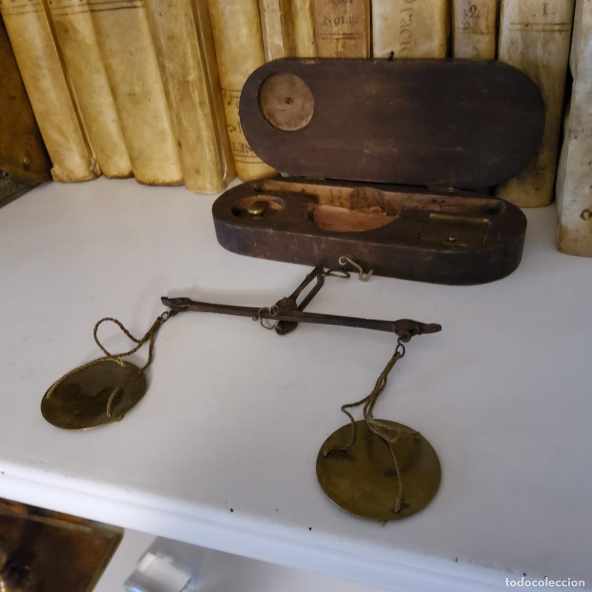 Antig&uuml;edades: ANTIGUA BALANZA CON ESTUCHE DE MADERA - Foto 3