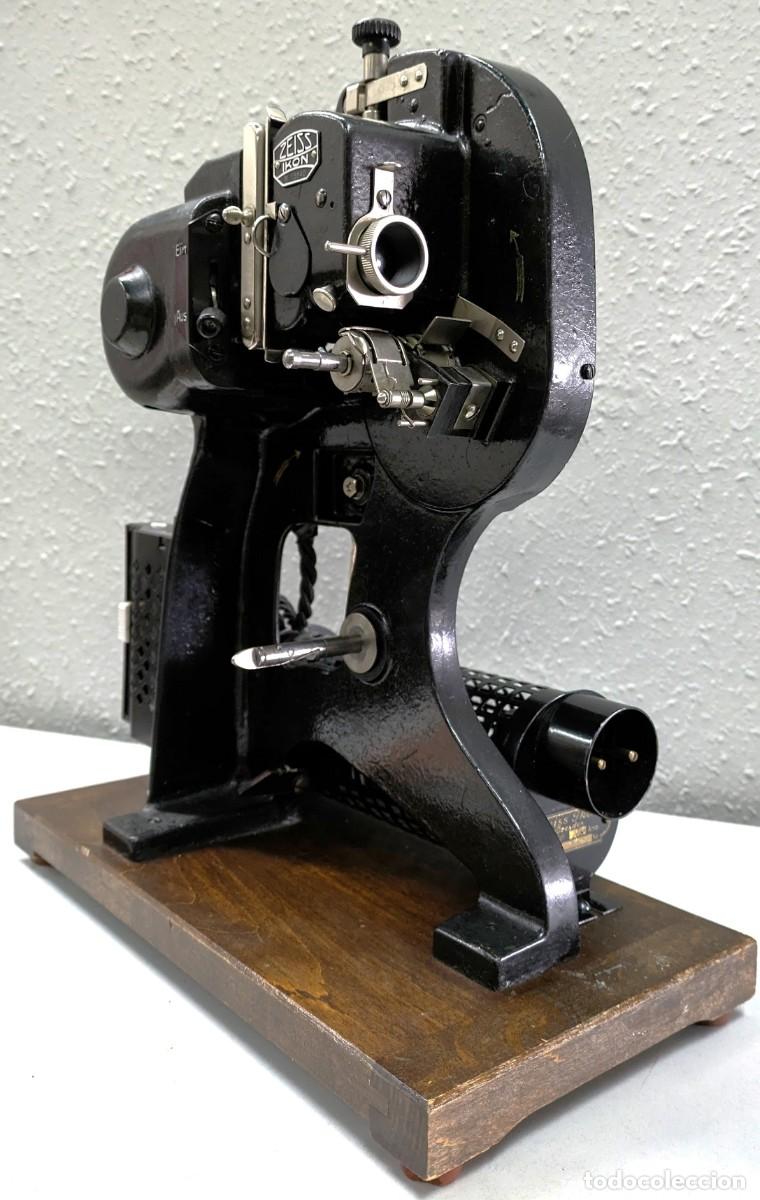 Auto-Vision Cinette - Projecteurs 16 mm - Click-Clack