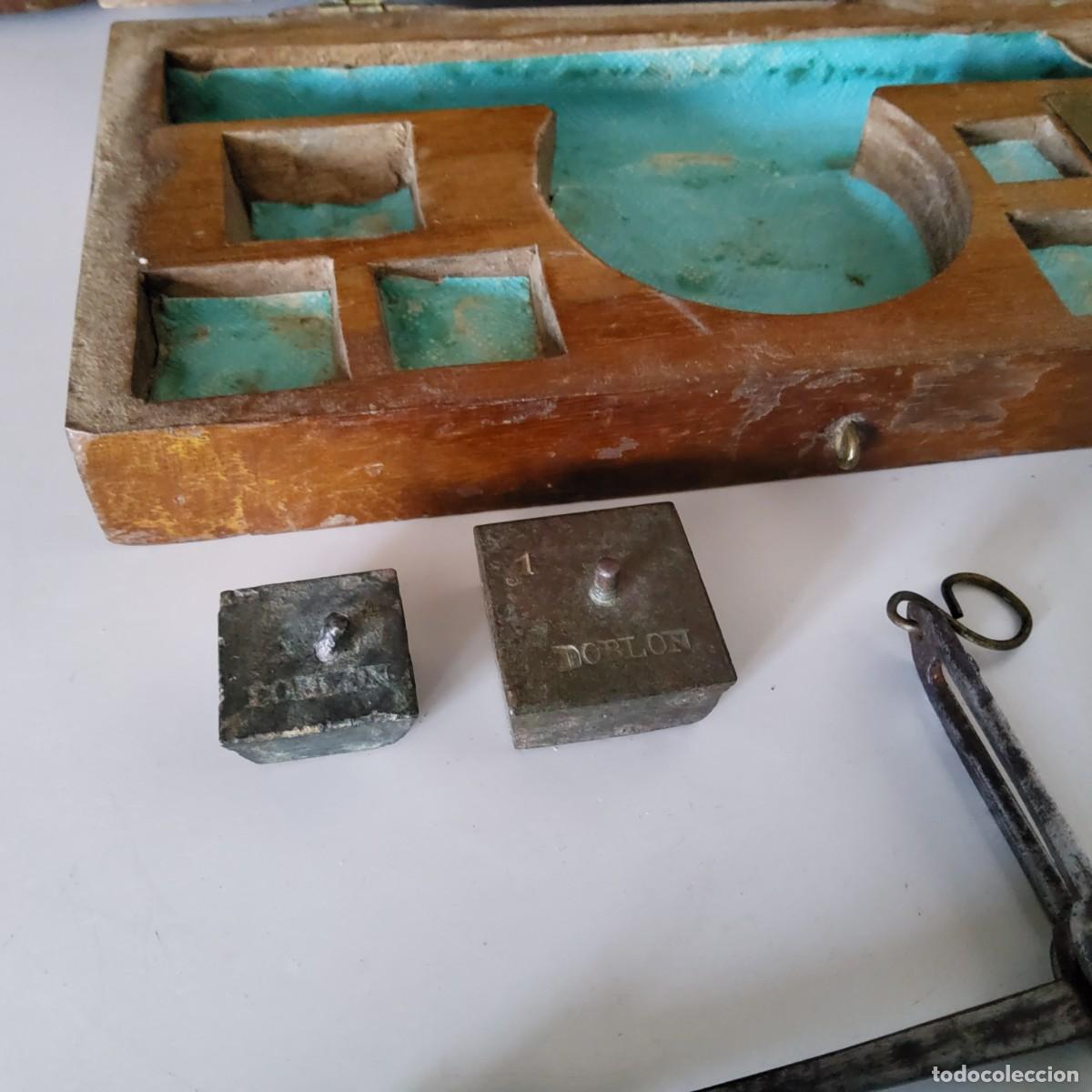 Antig&uuml;edades: ANTIGUA BALANZA CON ESTUCHE DE MADERA INCOMPLETA - Foto 7