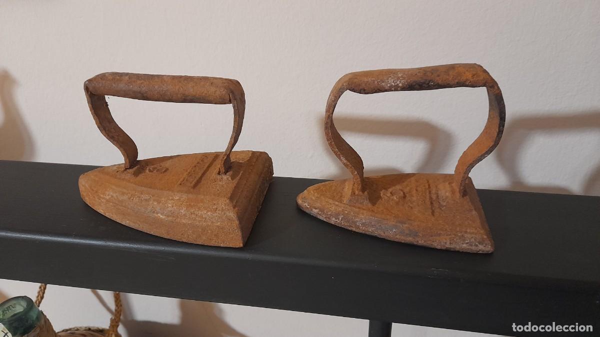 Antig&uuml;edades: 2 plancha de hierro para la ropa plancha N&deg; 3 y 6 - Foto 1