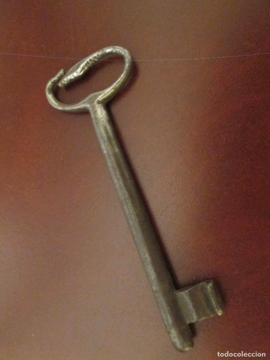 Antig&uuml;edades: llave de forja 11 CENTIMETROS - Foto 1
