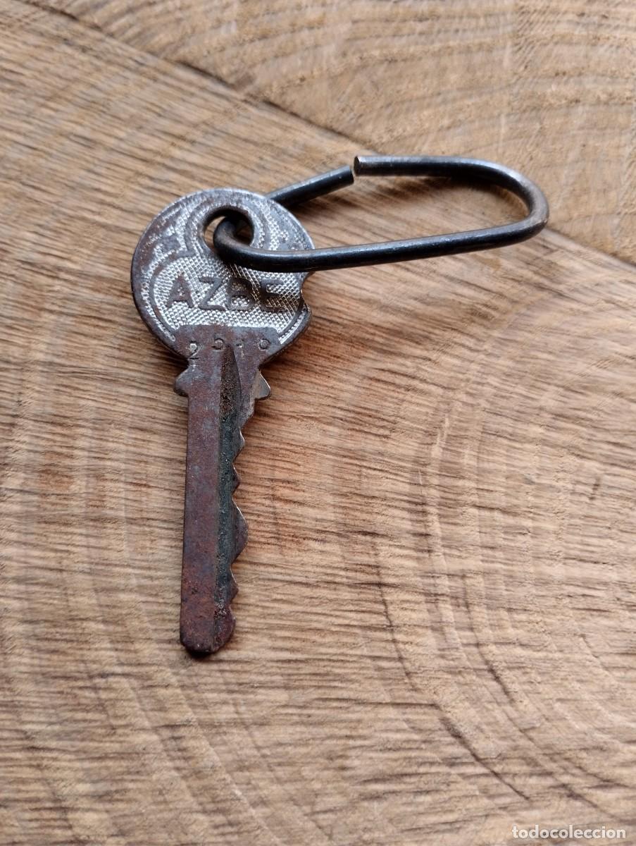 Antig&uuml;edades: Llave antigua marca AZBE - Foto 2