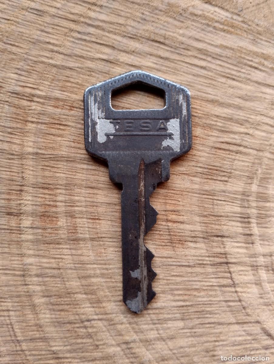 Antig&uuml;edades: Llave antigua marca TESA - Foto 3