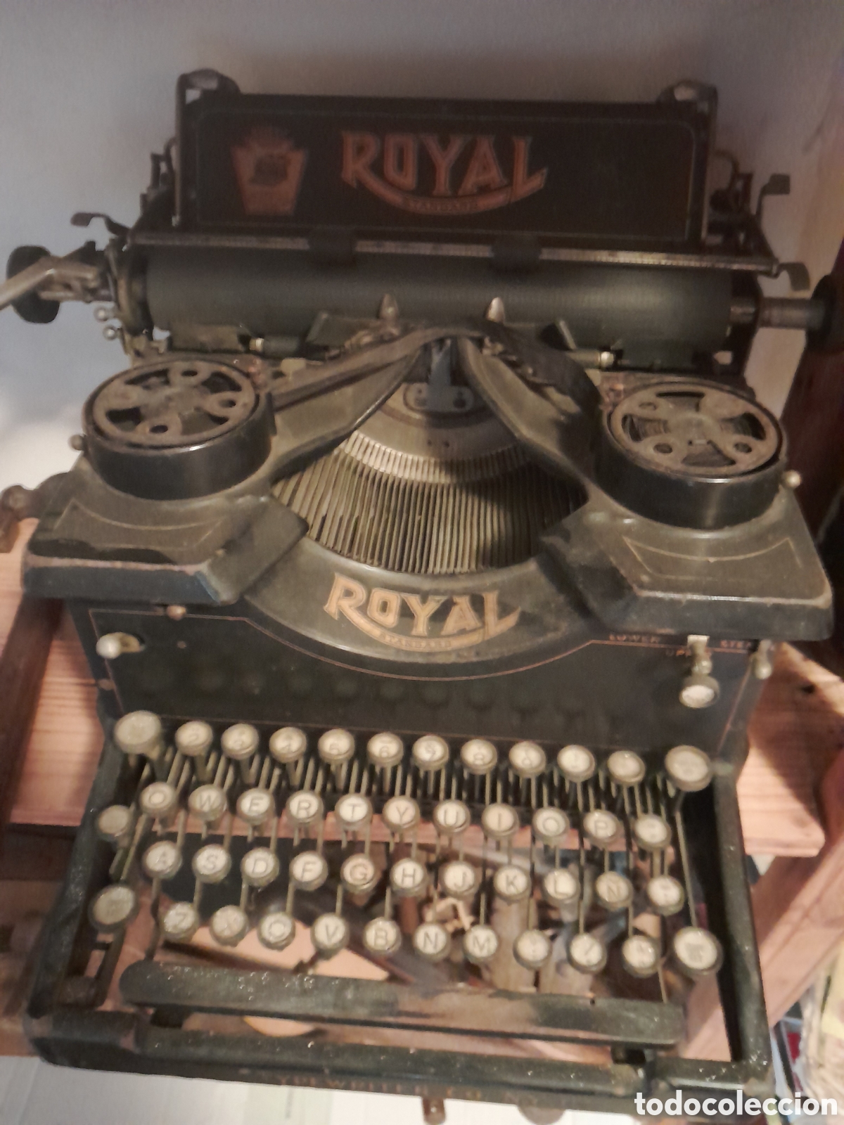 Antig&uuml;edades: Maquina de escribir royal - Foto 1