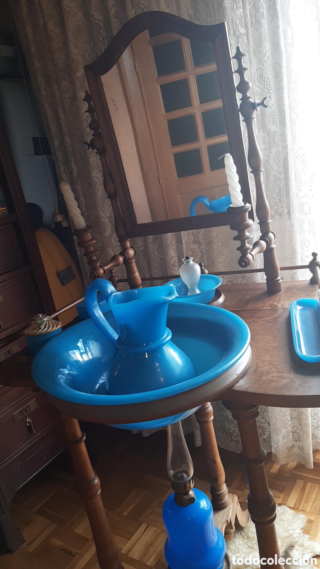 Antig&uuml;edades: Antiguo lavabo con sus accesorios de opalina - Foto 2