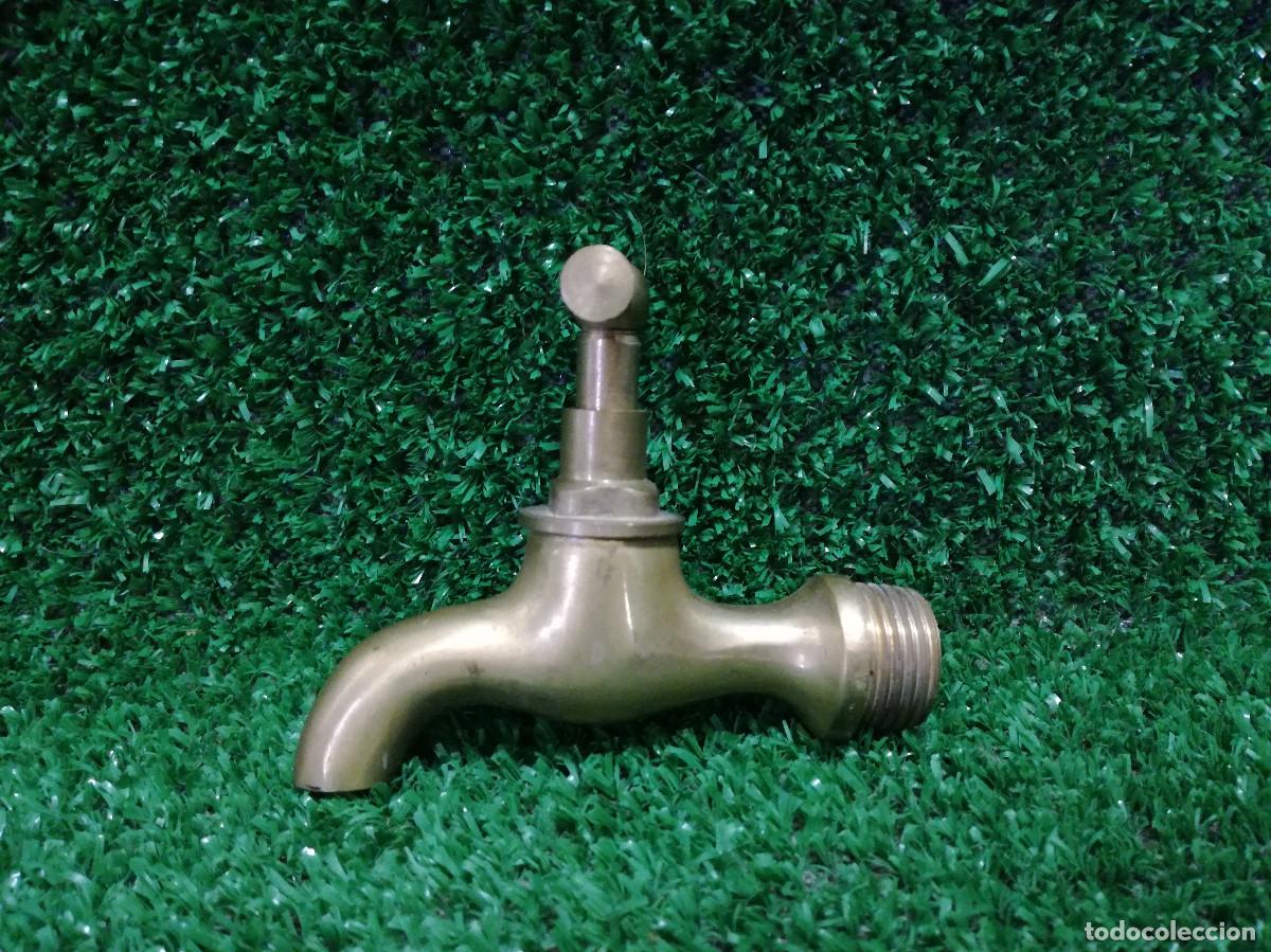 Antig&uuml;edades: ANTIGUO GRIFO DE LATON / BRONCE PULIDO - Foto 1