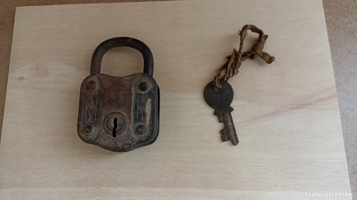 Antig&uuml;edades: CANDADO ANTIGUO. FUNCIONA. - Foto 1