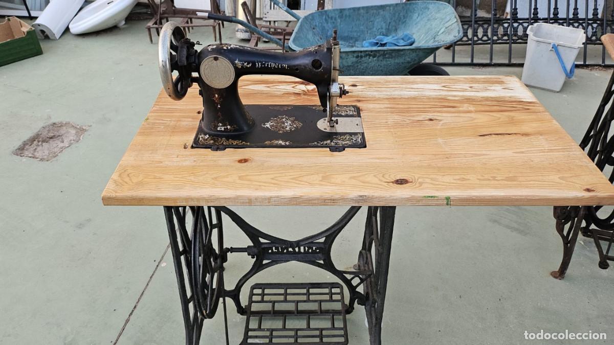Antig&uuml;edades: maquina de coser antigua grizher - Foto 1