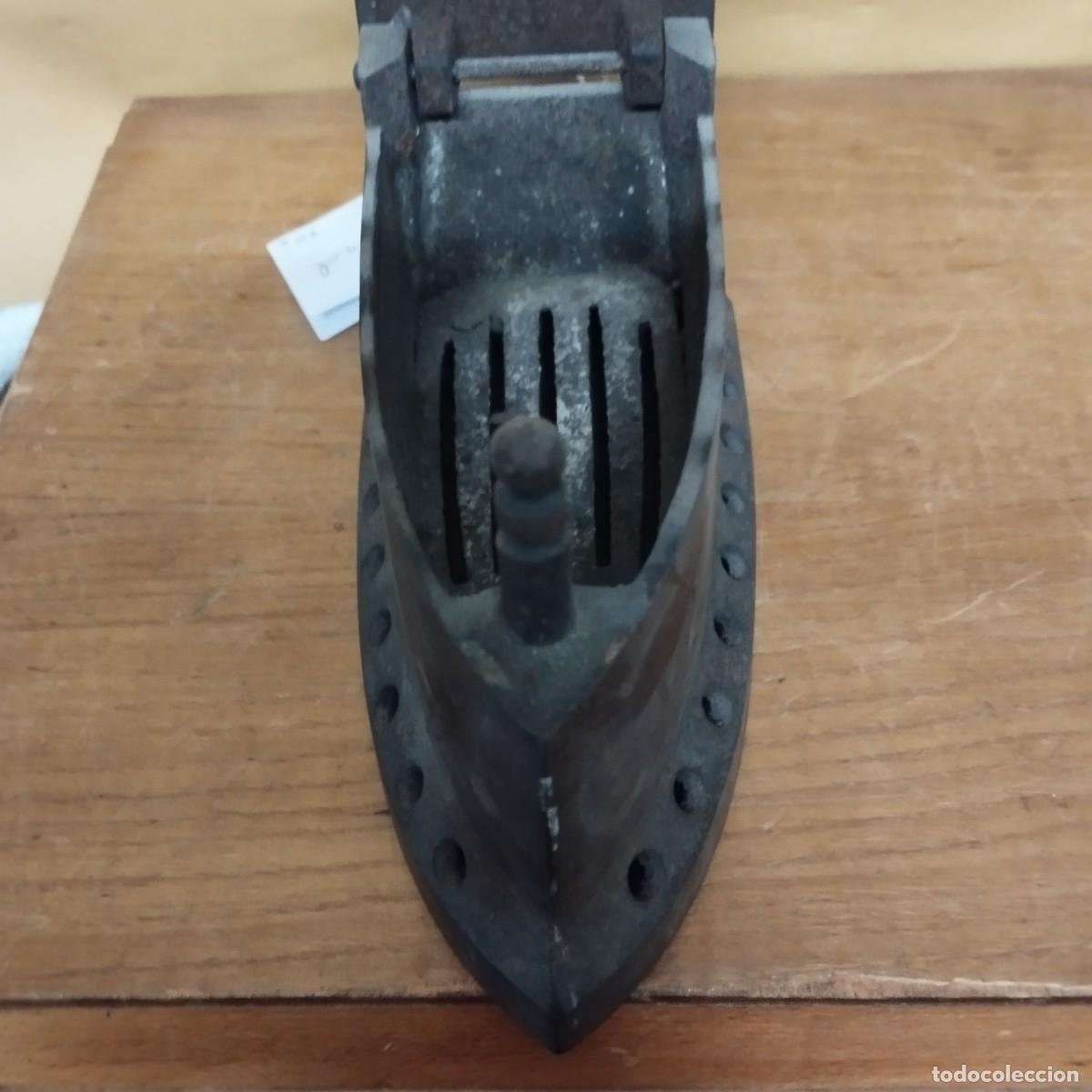 Antig&uuml;edades: Plancha de carbon - S. XIX - Foto 3