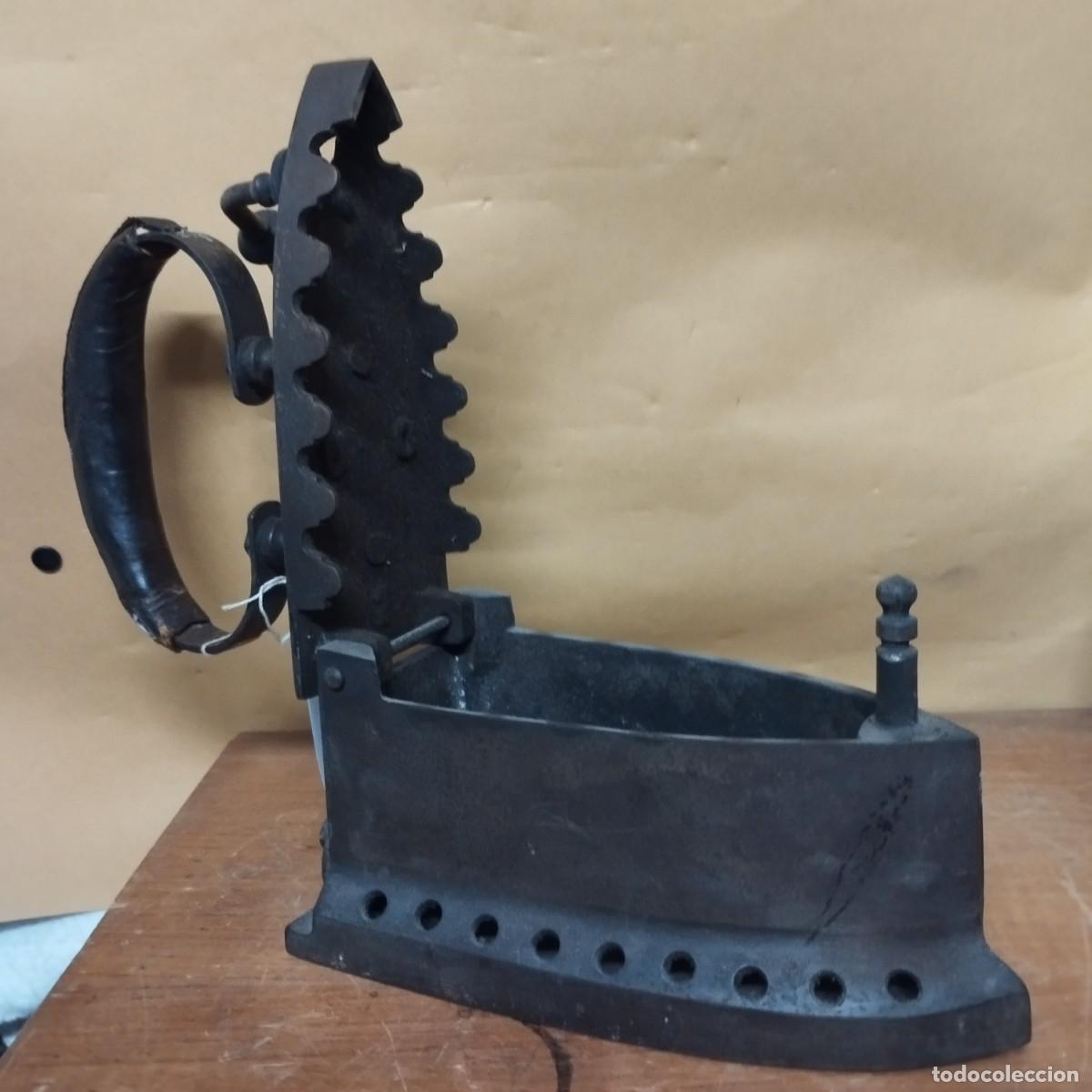 Antig&uuml;edades: Plancha de carbon - S. XIX - Foto 4