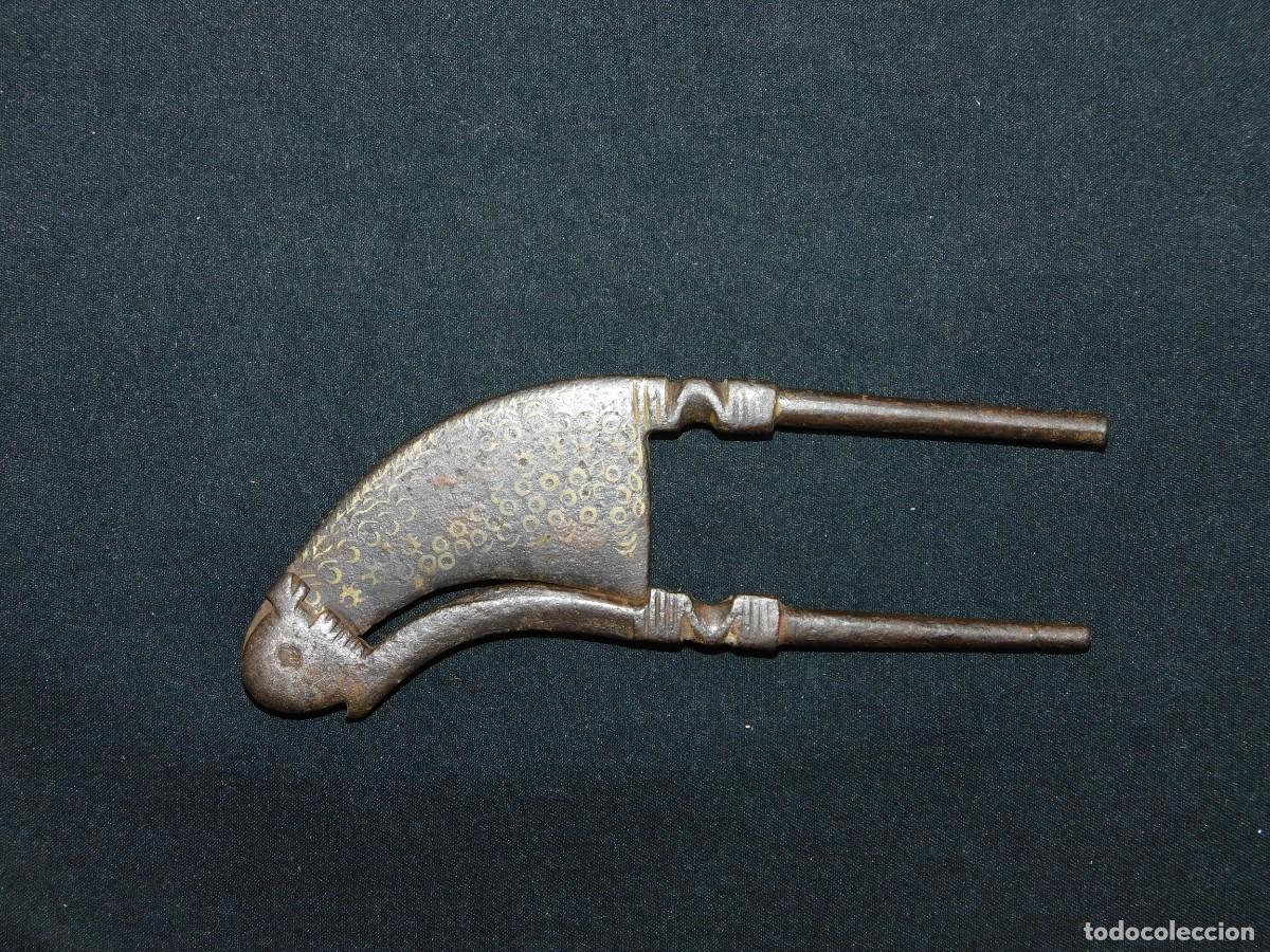 Antig&uuml;edades: LOTE DE CASCANUECES DE BRONCE - Foto 4