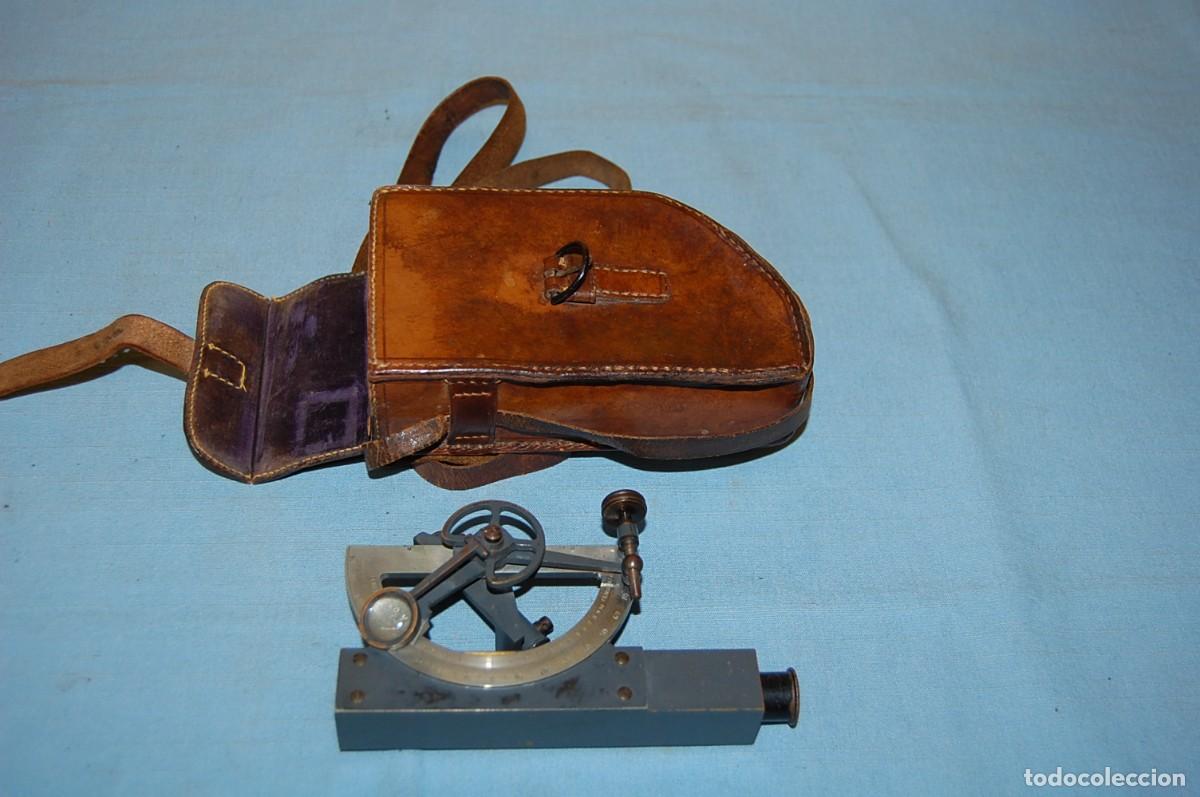 Antig&uuml;edades: SEXTANTE-NIVEL CON FUNDA DE CUERO - Foto 1