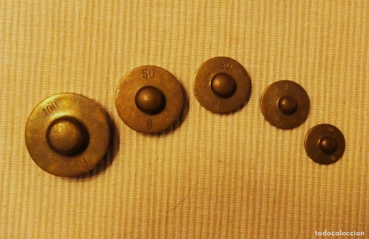Antig&uuml;edades: JUEGO DE 5 PESAS PEQUE&Ntilde;AS DE BRONCE - Foto 2