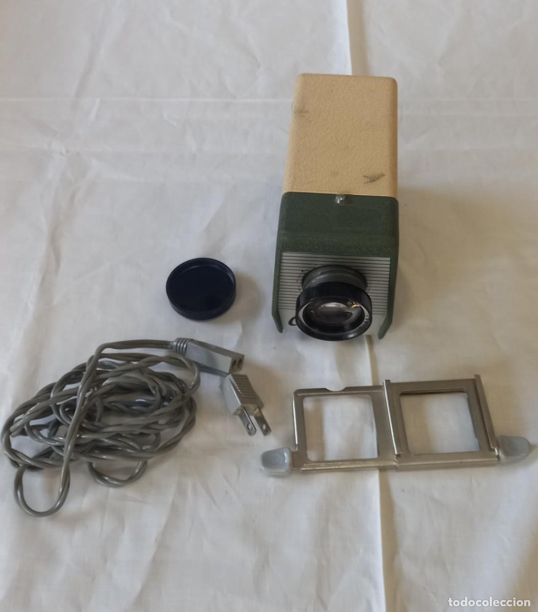 Antig&uuml;edades: Proyector de diapositivas Cabin, con funda y accesorios - Foto 2