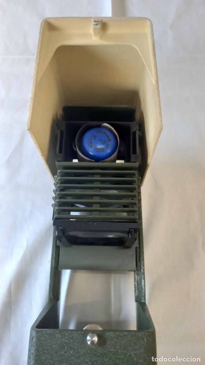 Antig&uuml;edades: Proyector de diapositivas Cabin, con funda y accesorios - Foto 6