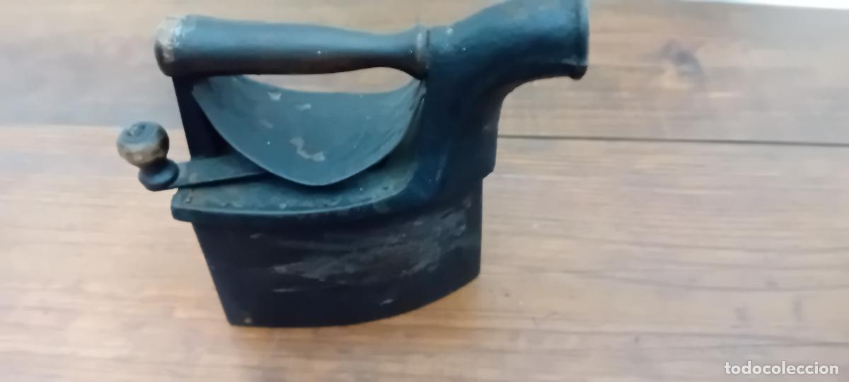 Antig&uuml;edades: PEQUE&Ntilde;A PLANCHA DE CARB&Oacute;N - Foto 5