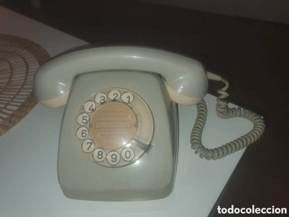 Tel&eacute;fonos: Tel&eacute;fono alem&aacute;n Post Fetap 611-2 de 1976 - Foto 1