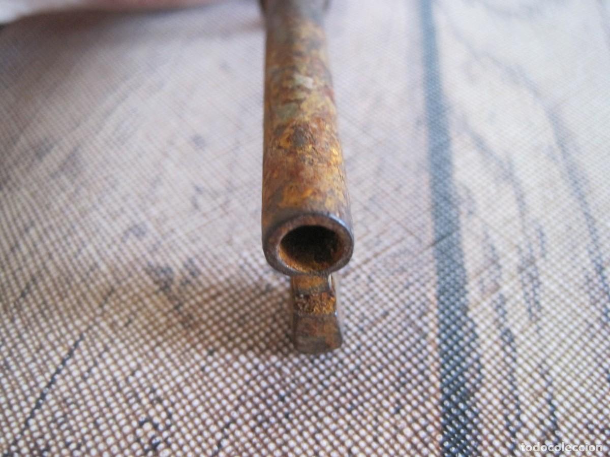 Antig&uuml;edades: ANTIGUA LLAVE DE HIERRO - Foto 2