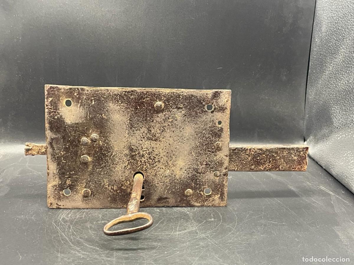 Antig&uuml;edades: CERRADURA CON LLAVE ORIGINAL - Foto 4