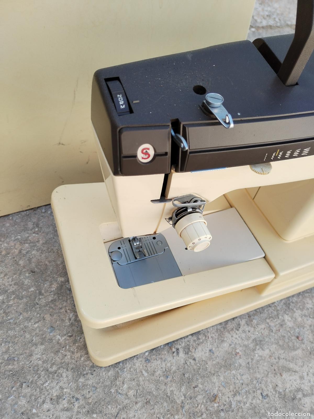 Antig&uuml;edades: maquina de coser singer 7184 - Foto 7