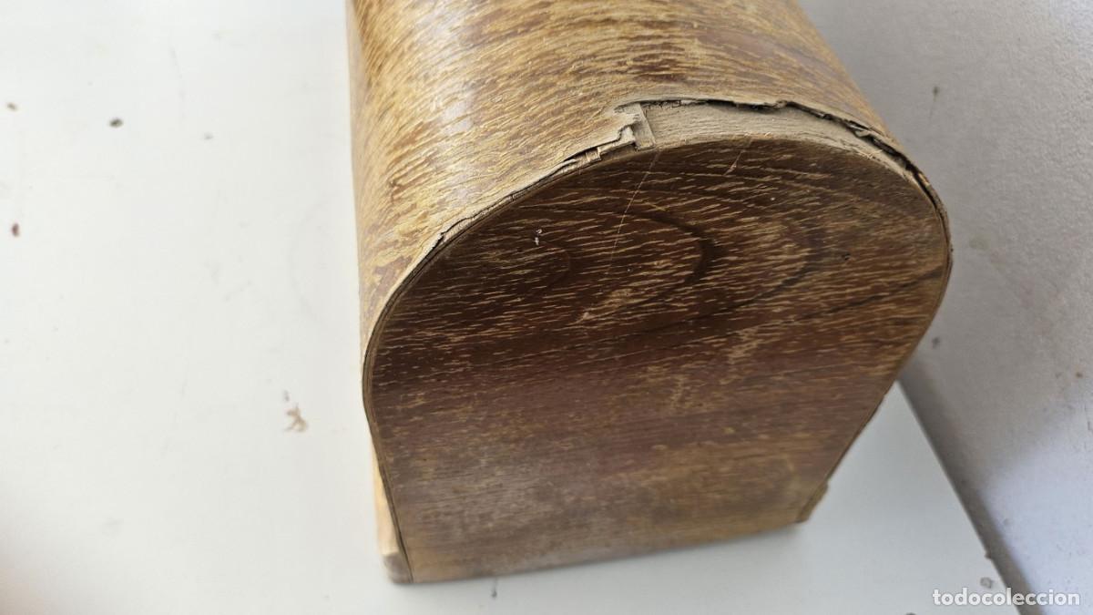 Antig&uuml;edades: tapa de maquina de coser simger - Foto 4