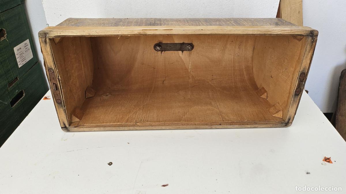 Antig&uuml;edades: tapa de maquina de coser simger - Foto 5