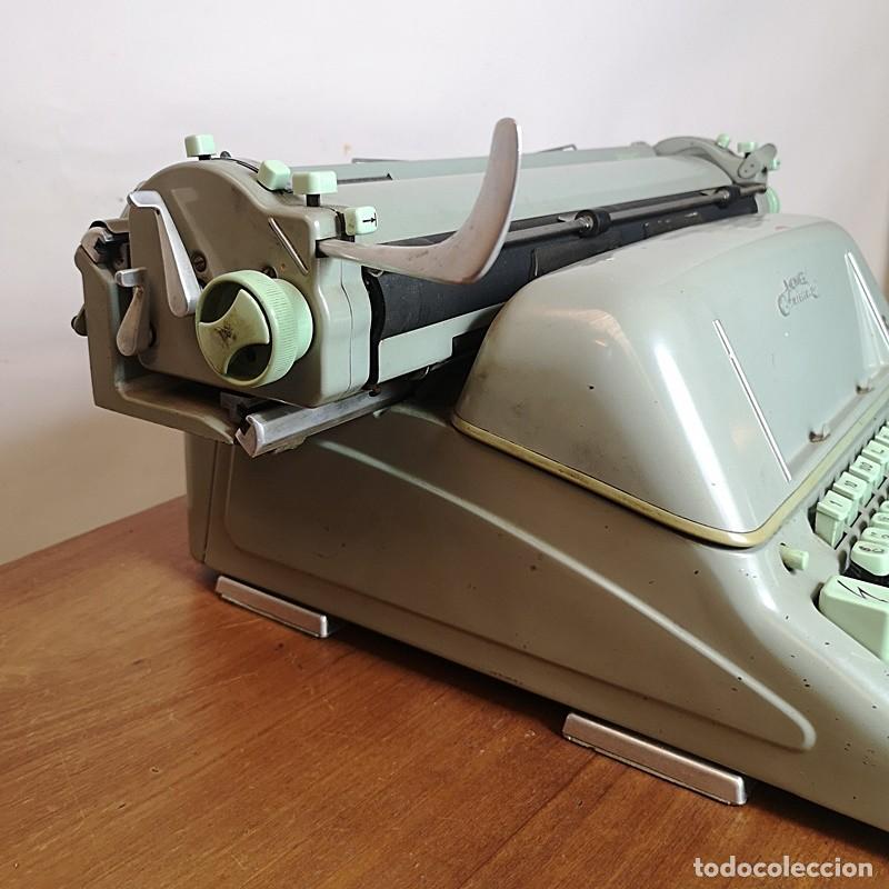 Antig&uuml;edades: M&aacute;quina de Escribir Hermes Ambassador - Foto 6