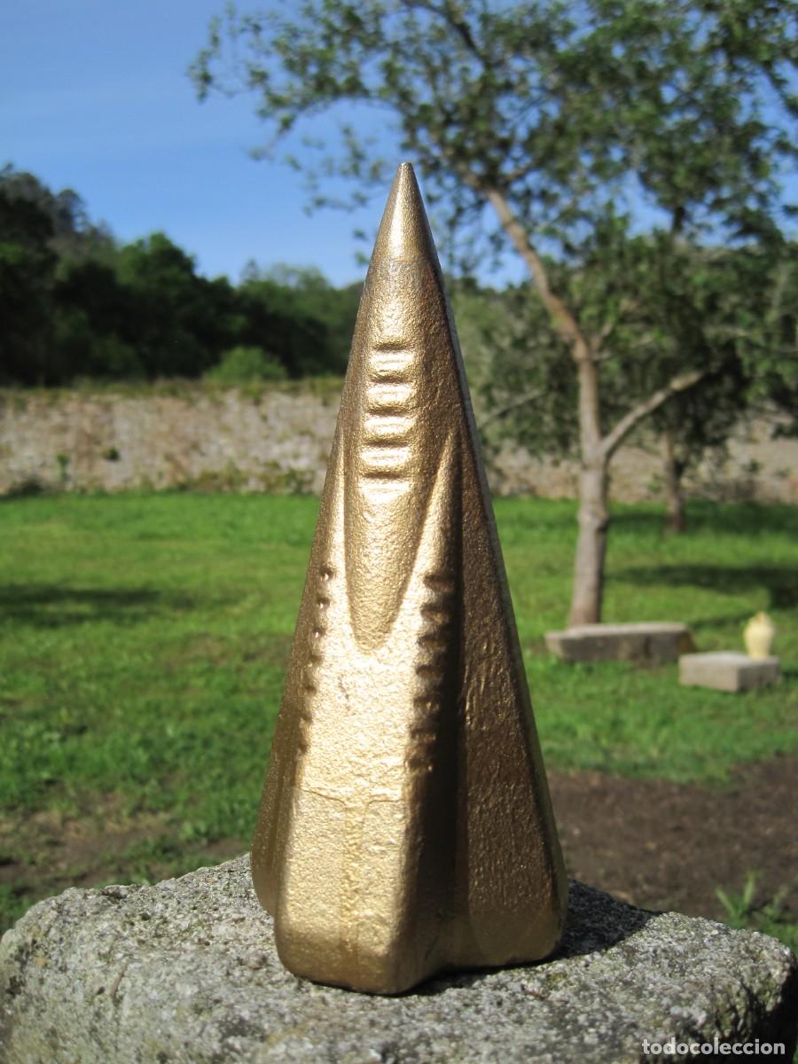 Antig&uuml;edades: GRAN CU&Ntilde;A DE BRONCE PARA EL TRABAJO DE LA MADERA - Foto 1