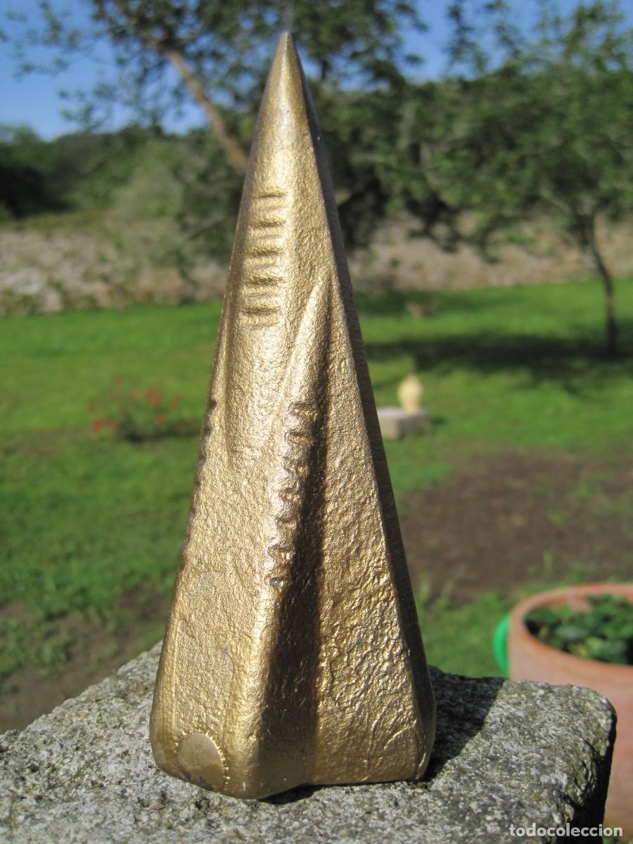 Antig&uuml;edades: GRAN CU&Ntilde;A DE BRONCE PARA EL TRABAJO DE LA MADERA - Foto 4
