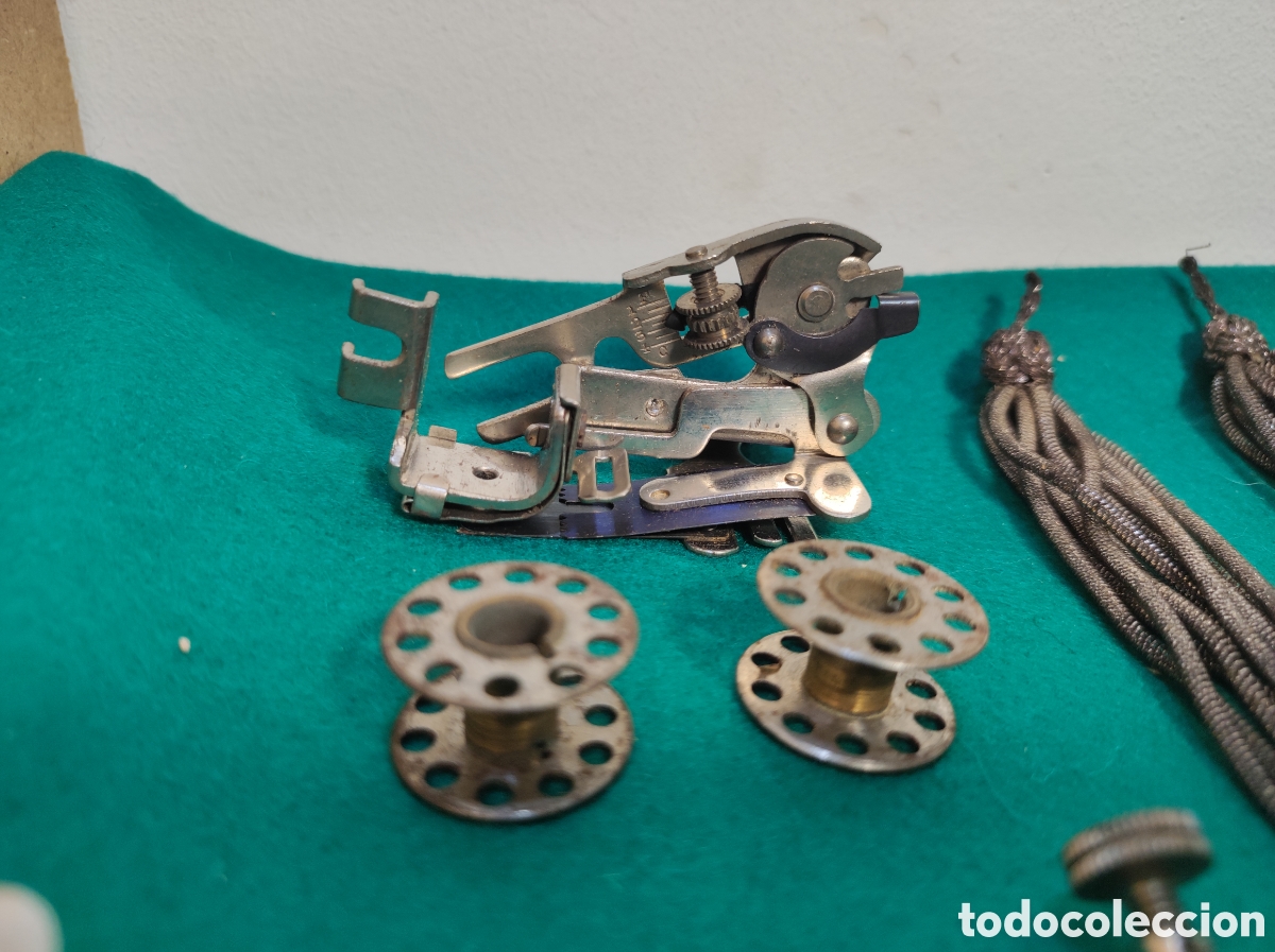 Antig&uuml;edades: 14 Accesorios SINGER 15 K C B - Foto 4