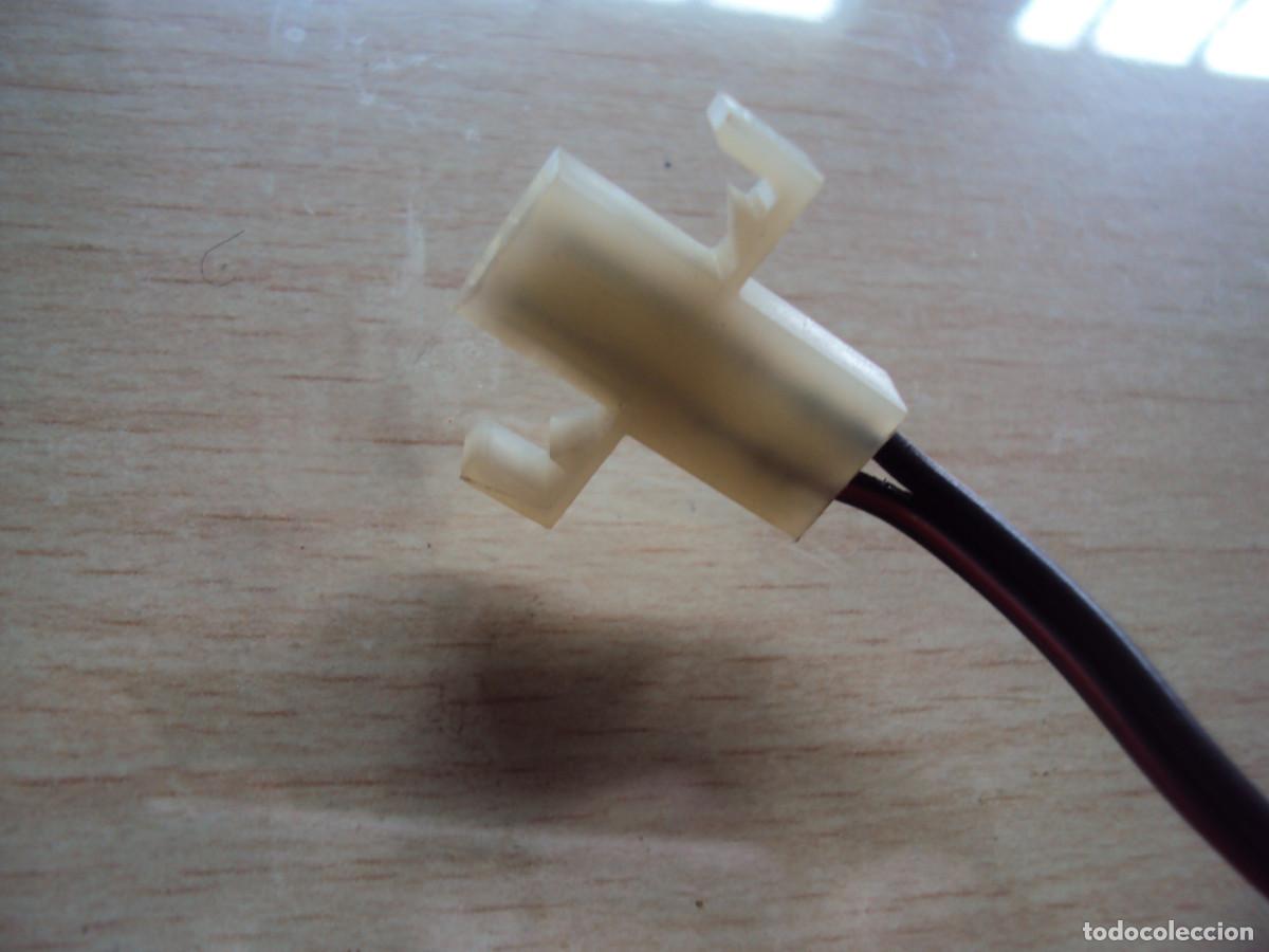 Tel&eacute;fonos: cargador de 220 v 11 - Foto 2