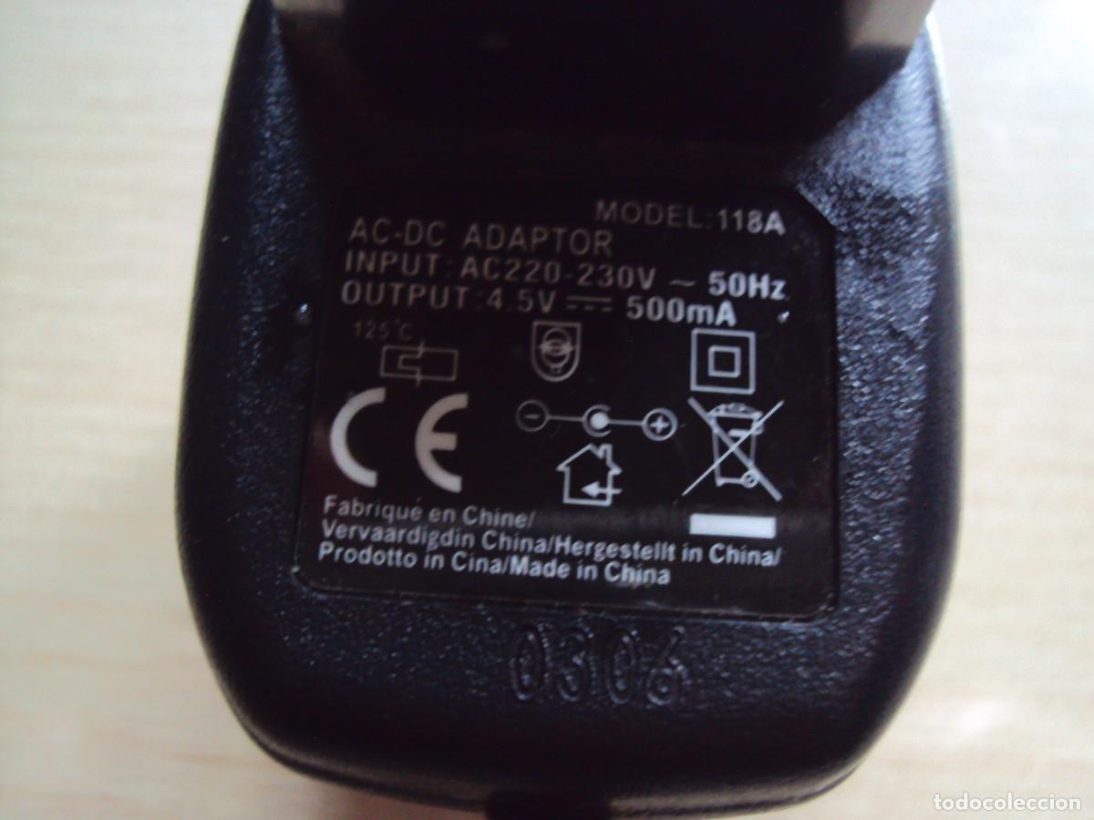 Tel&eacute;fonos: cargador de 220 v 13 - Foto 2