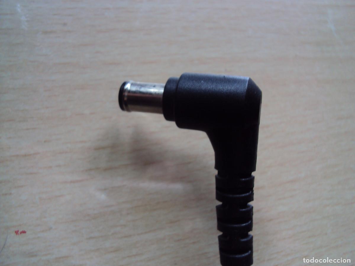 Tel&eacute;fonos: cargador de 220 v 14 - Foto 3