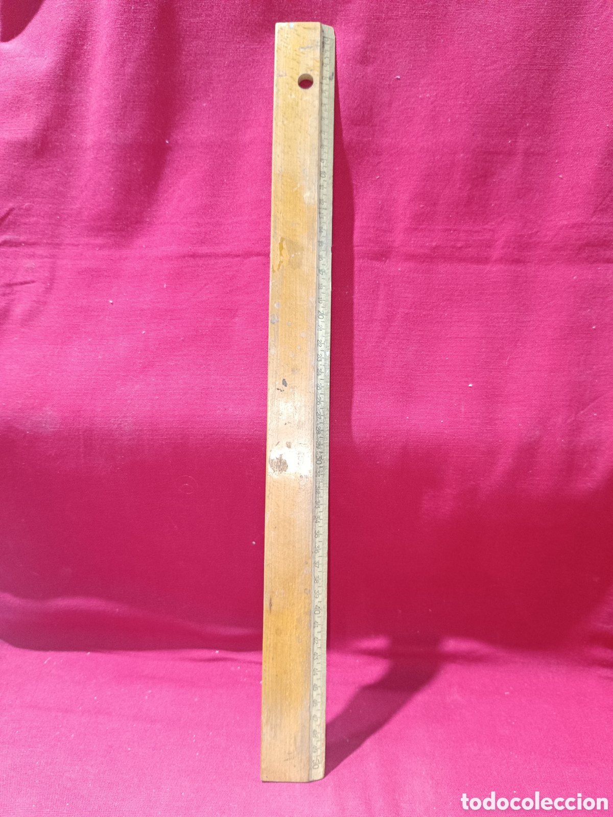 Antig&uuml;edades: Regla de modisto o costurero de madera - Foto 1