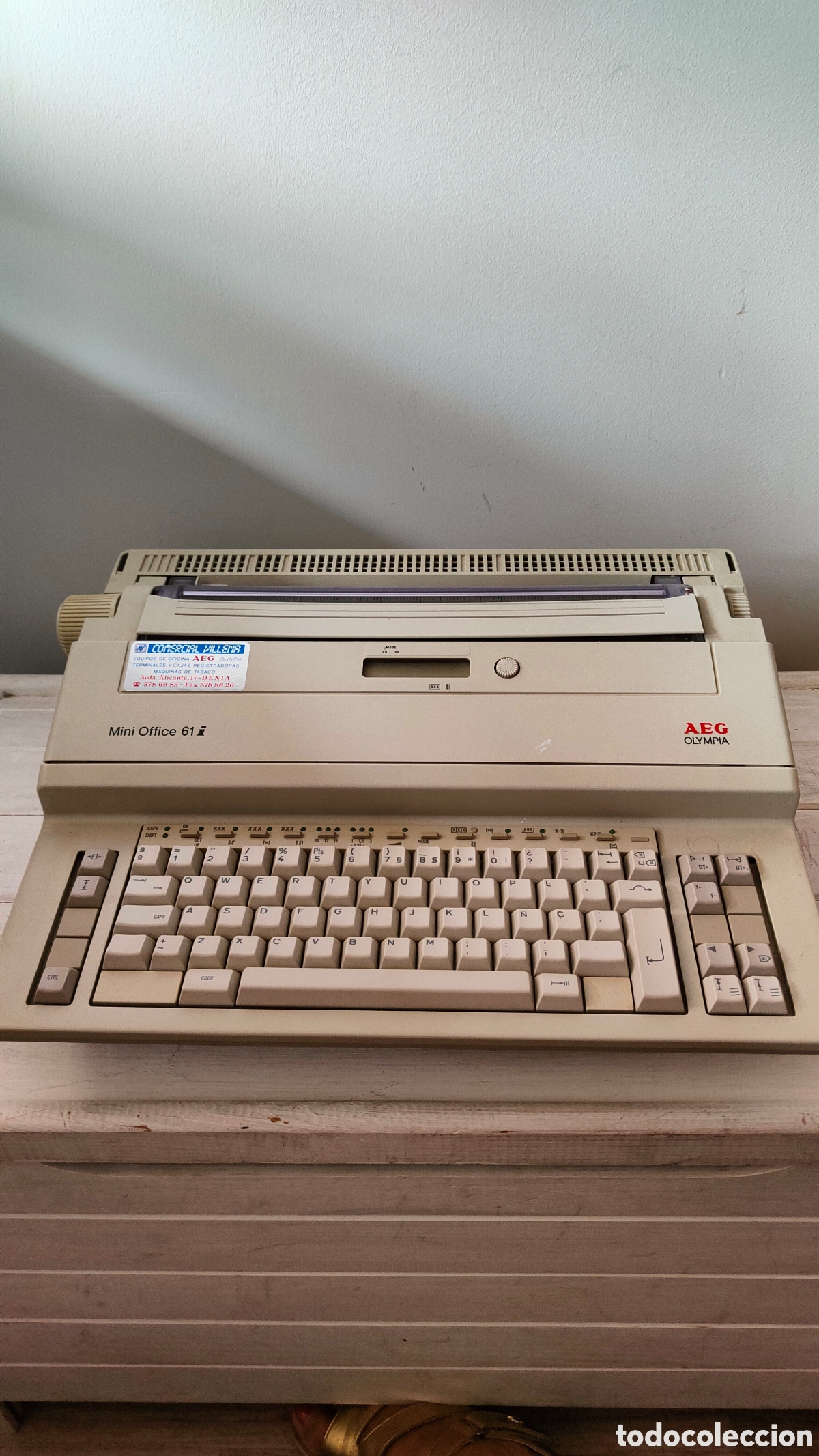 Antig&uuml;edades: Maquina de escribir electrica - Foto 2