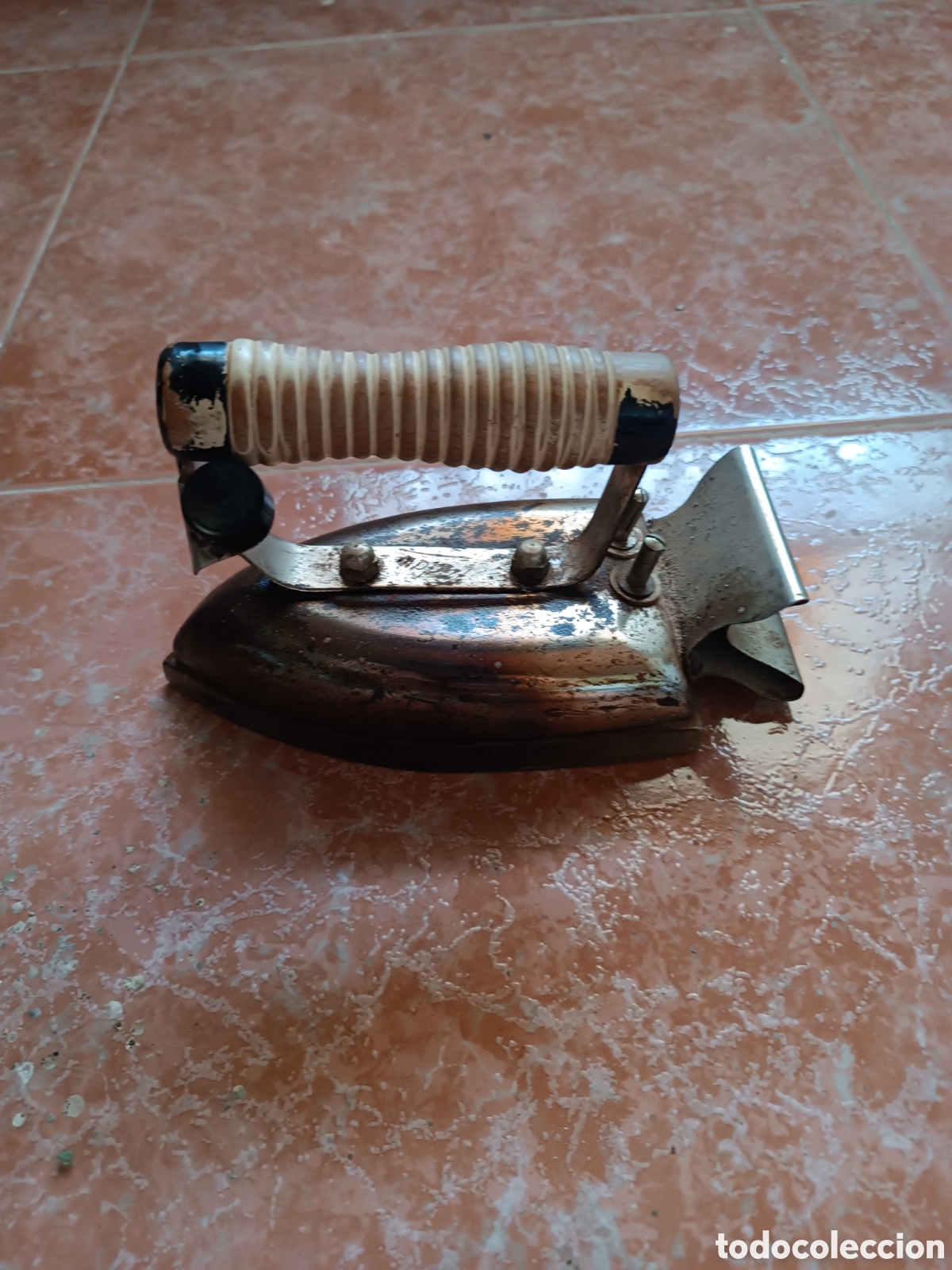 Antig&uuml;edades: Plancha el&eacute;ctrica antigua - Foto 1