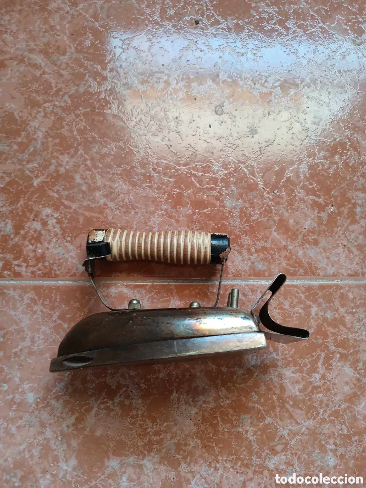 Antig&uuml;edades: Plancha el&eacute;ctrica antigua - Foto 2