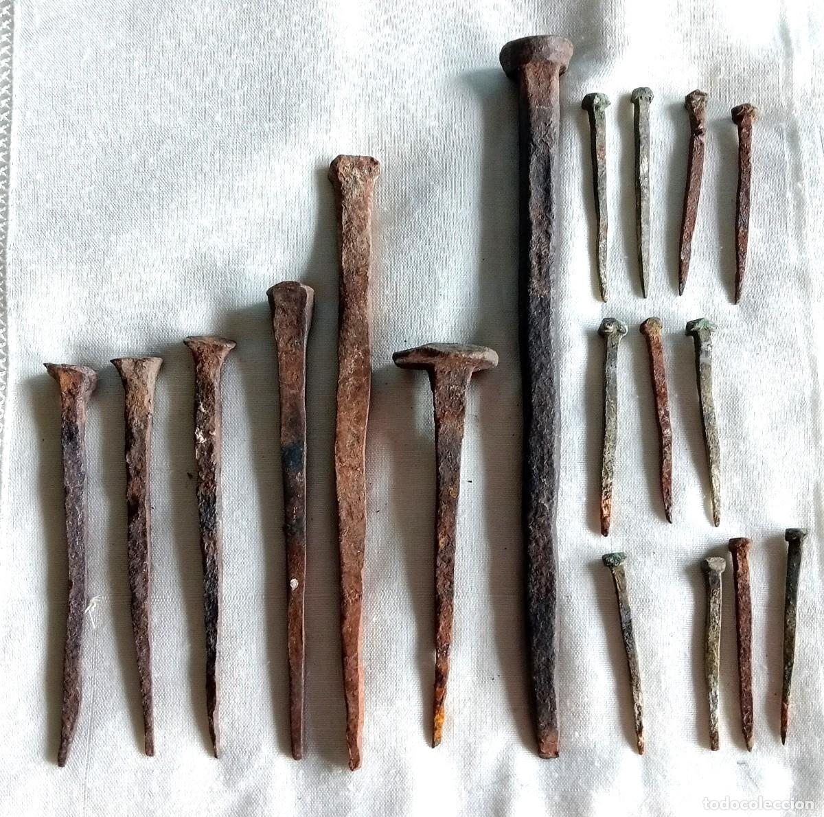 Antig&uuml;edades: 18 CLAVOS DE FORJA MUY ANTIGUOS - Foto 2