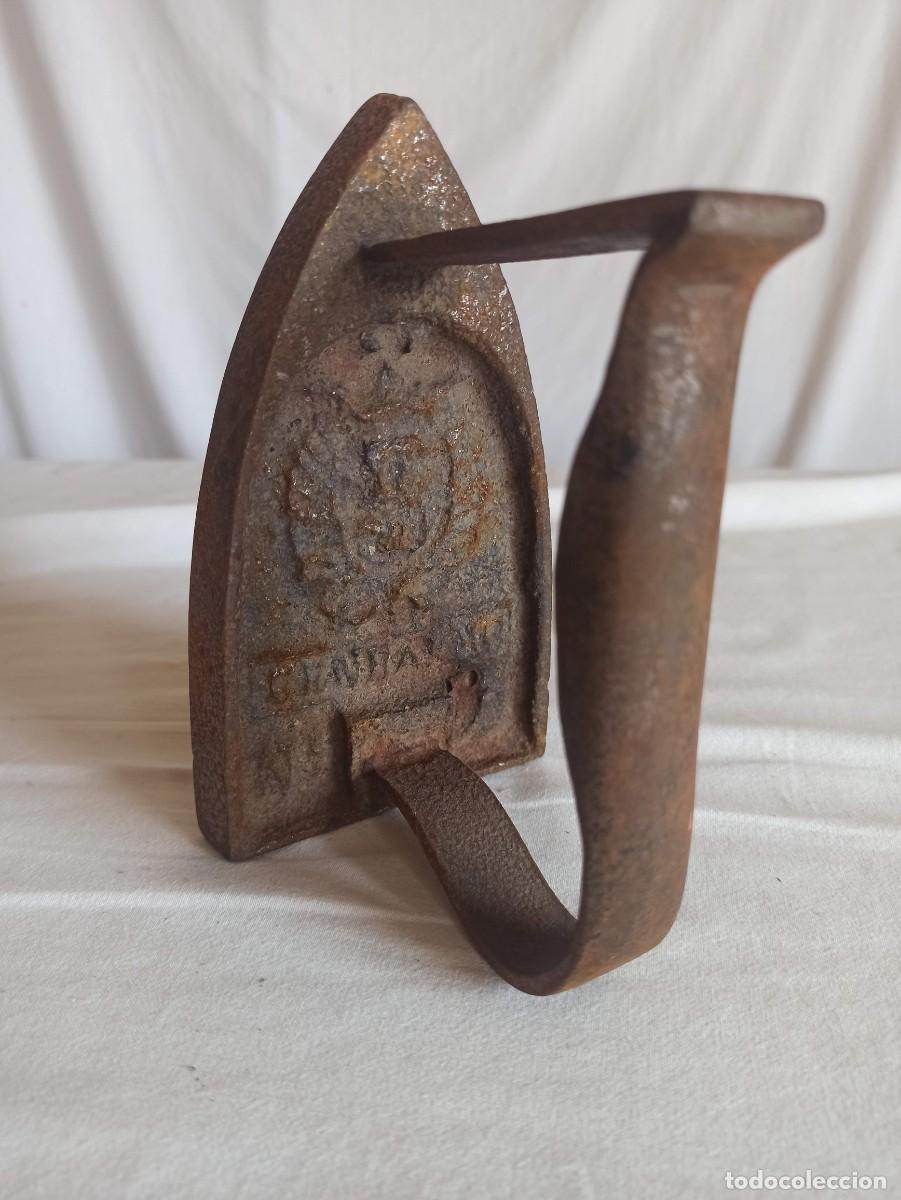 Antig&uuml;edades: Plancha de forja francesa Gendarme - Foto 1