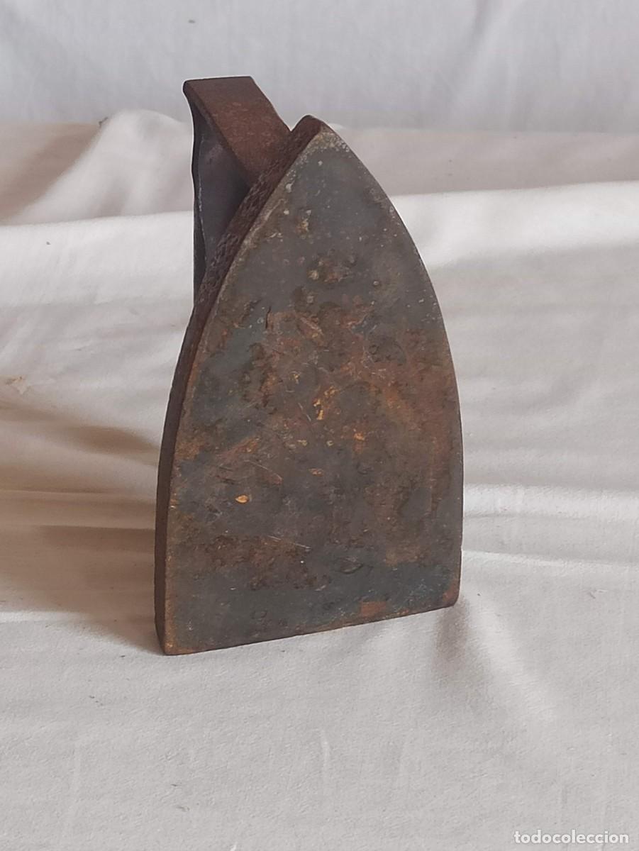 Antig&uuml;edades: Plancha de forja francesa Gendarme - Foto 2