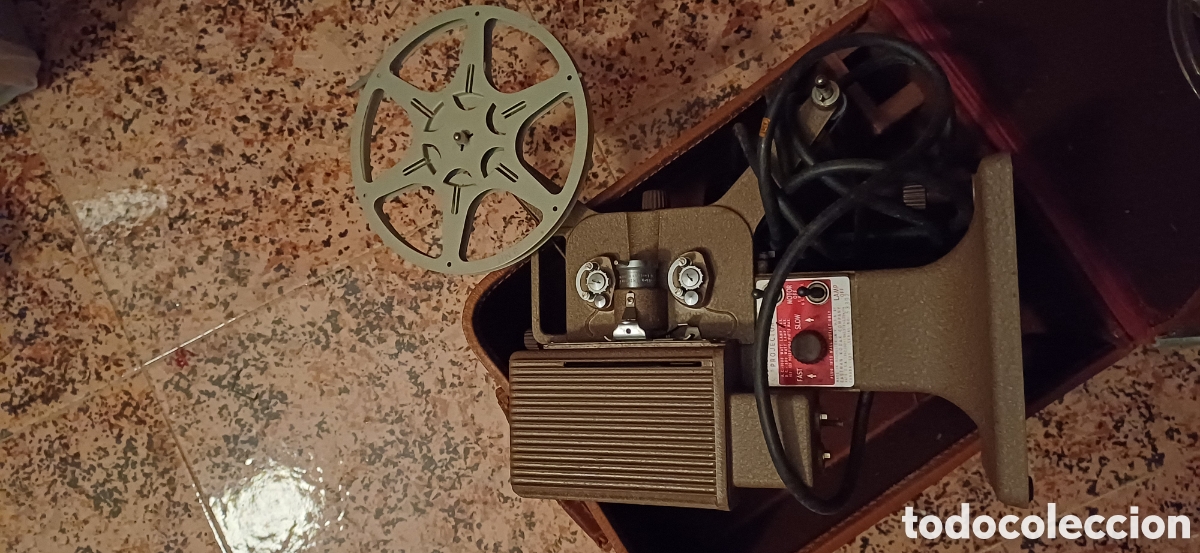 Antig&uuml;edades: Proyector de cine kodascope eight-71A - Foto 6