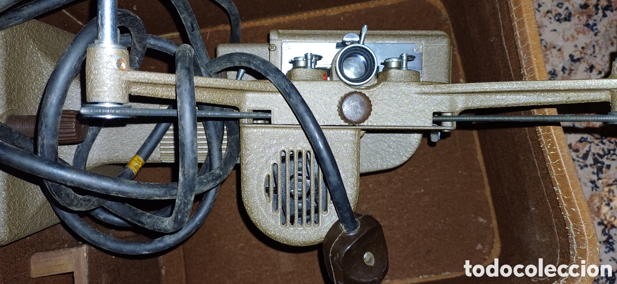 Antig&uuml;edades: Proyector de cine kodascope eight-71A - Foto 7