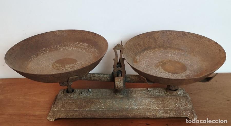 Antig&uuml;edades: Balanza Antigua de Dos Platos - Foto 2