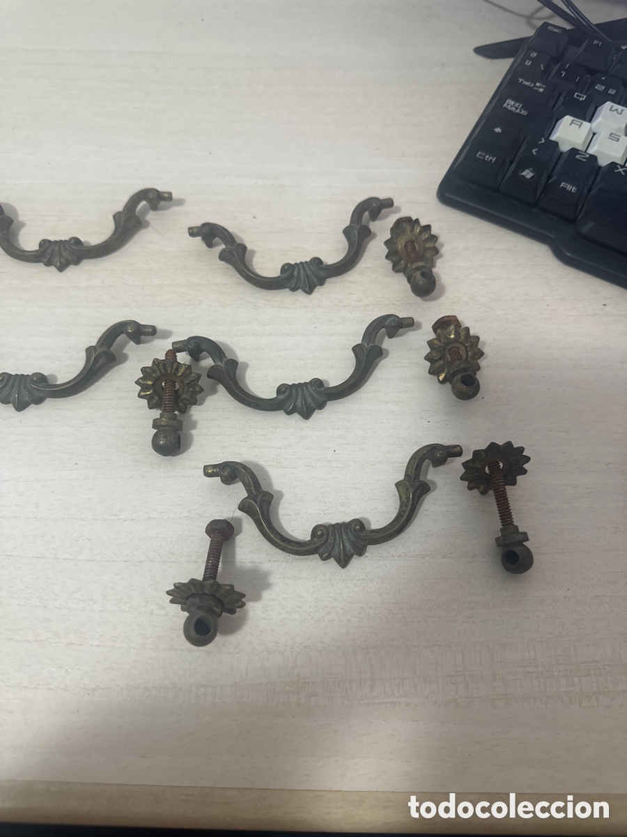 Antig&uuml;edades: Lote de 7 tiradores de bronce - Foto 4